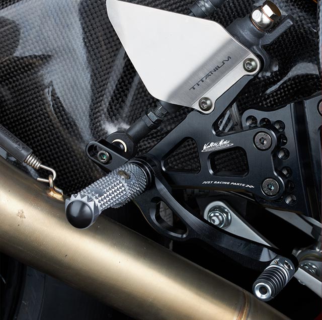 するレーシ】 Valter Moto Components Valter Moto Components:バルターモトコンポーネンツ バーエンド  TOURING カラー：ガンメタル F800R BMW BMW ウェビック1号店 通販 PayPayモール ガンメタル